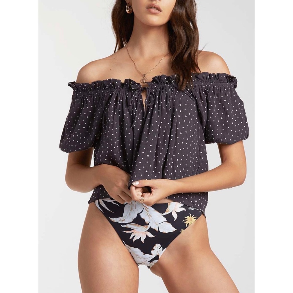 Billabong Off Black Off-Shoulder Sunny Skies Top Size Large New with tags
